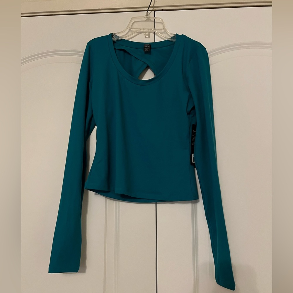 NWT Zobha Long Sleeve Shirt Size M